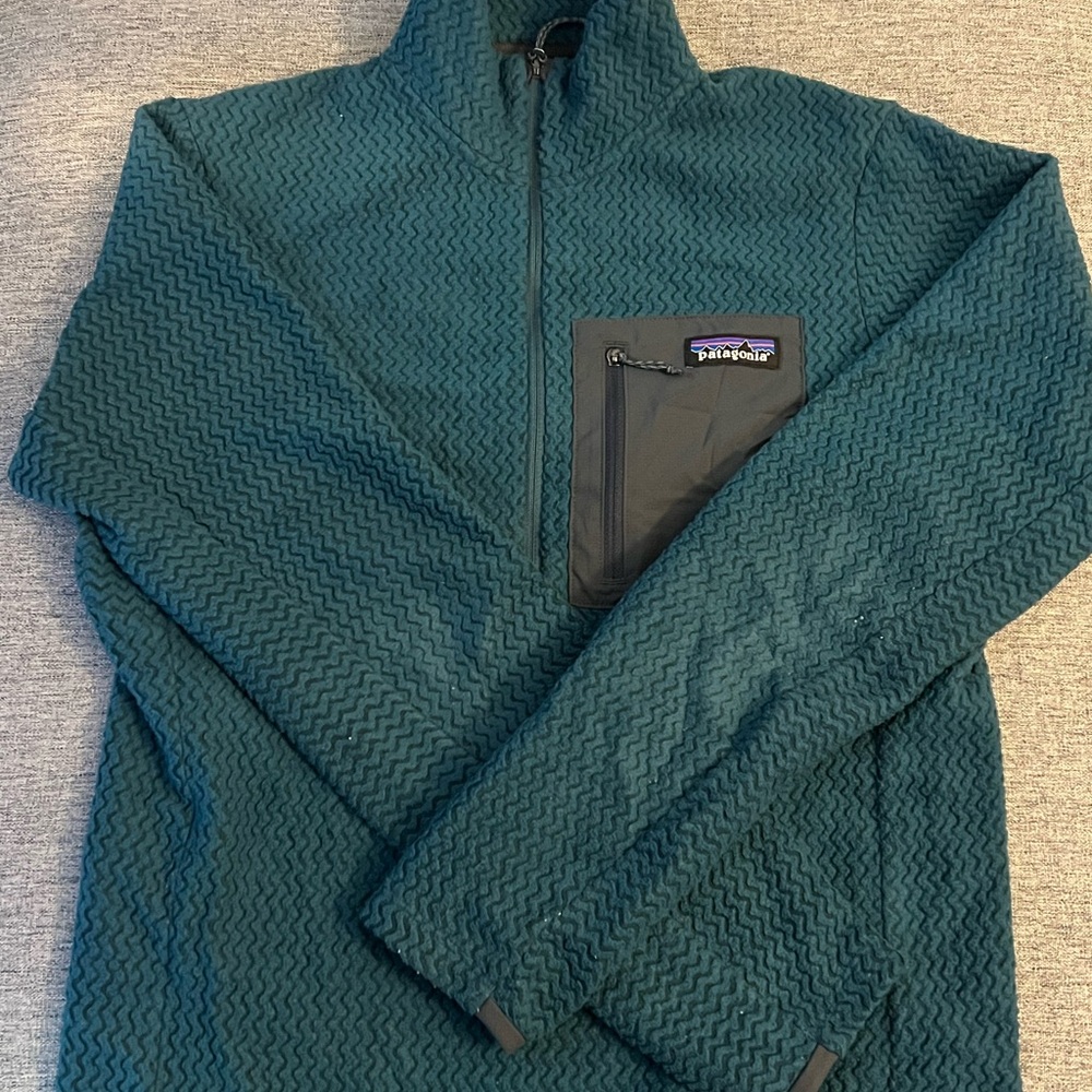 Patagonia Men's R1 Air half zip